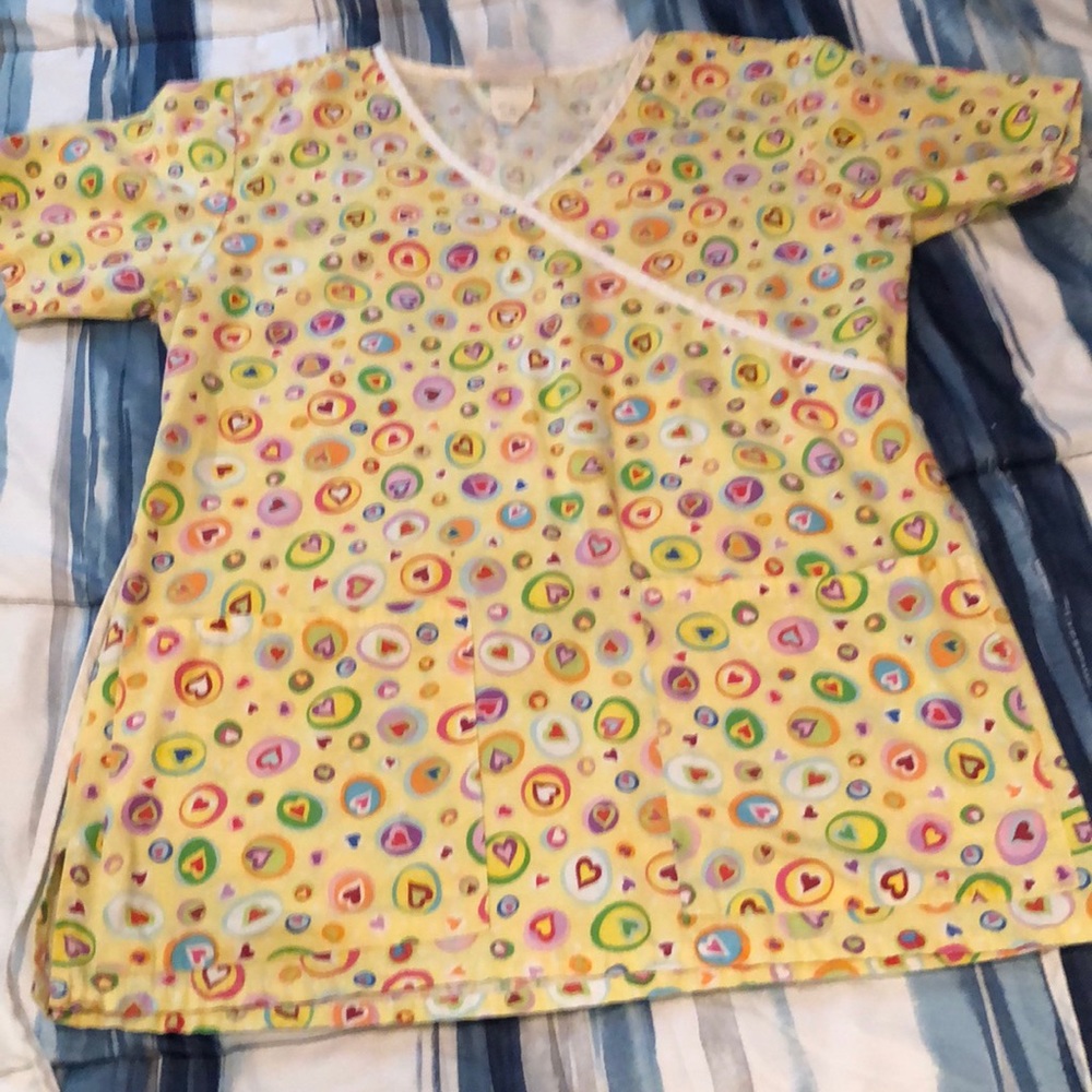Scrub top